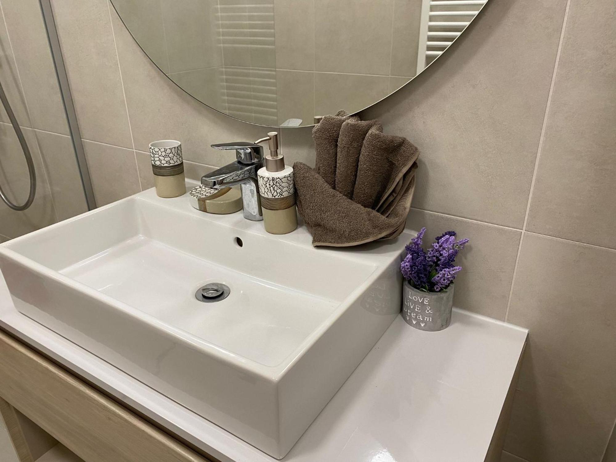 Urban Alexa Home ブラショフ エクステリア 写真